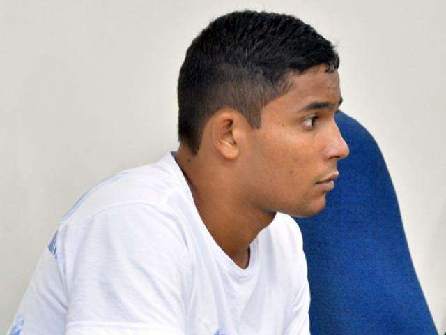 Jovem que matou rival a facadas por ci&uacute;mes &eacute; condenado a 16 de pris&atilde;o