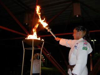 Evento, que conta com o tradicional acendimento da pira, tem início previsto para as 19 horas. (Foto: Divulgação)