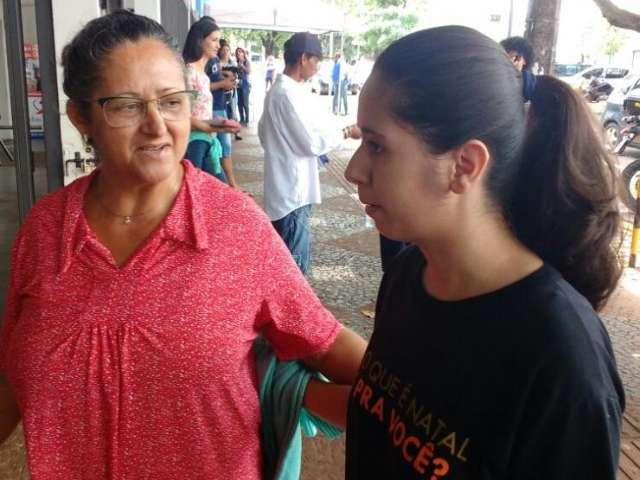 Antes da prova, jovens recebem ben&ccedil;&atilde;os e apoio dos mais experientes 
