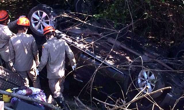 Óleo derramado em rodovia provoca dois acidentes na BR-262