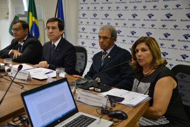 Receita permitir&aacute; compartilhamento online de dados do Imposto de Renda