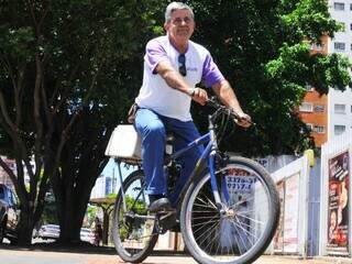 Andar de bicicleta trouxe qualidade de vida e felicidade no trabalho. (Foto: Alcides Neto)