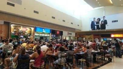 Shoppings estendem Black Friday at&eacute; domingo e vendem o triplo do normal