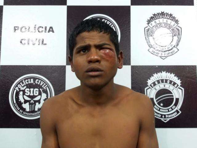 Ap&oacute;s ser detido por moradores, jovem confessa ter matado idoso a pauladas 