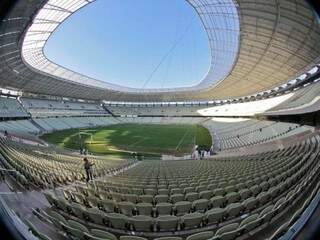 Estádio Castelão, em Fortaleza, receberá jogos da Copa das Confederações (Foto: Jarbas Oliveira/UOL)