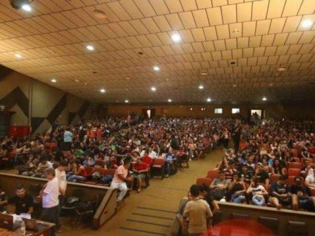 Inscri&ccedil;&otilde;es para aul&atilde;o gratuito de reda&ccedil;&atilde;o e matem&aacute;tica est&atilde;o abertas 