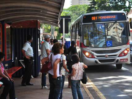  Decreto oficializa tarifa de R$ 2,85 e prevê ônibus a R$ 1 em 7 feriados