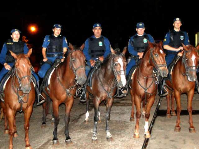  PM inicia policiamento a cavalo em feiras de Campo Grande