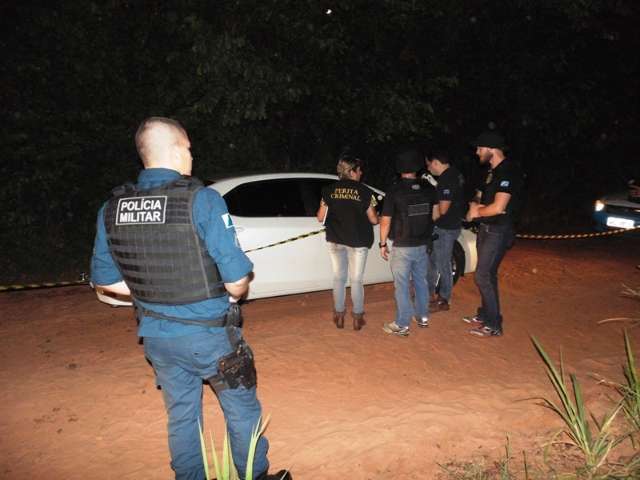 Jovem &eacute; assassinado com tiros na cabe&ccedil;a em estrada vicinal pr&oacute;ximo a motel