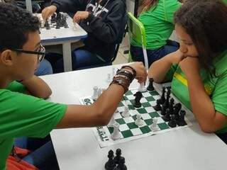 Xadrez é uma das modalidades que integram programa escolar (Foto: Fundesporte/Divulgação)
