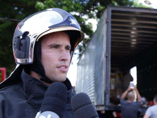 &ldquo;Preju&iacute;zo &eacute; incalcul&aacute;vel&rdquo;, afirma empresa ap&oacute;s inc&ecirc;ndio em caminh&atilde;o 