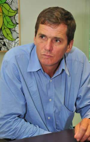  &quot;N&atilde;o tenho dinheiro nem para o meu tratamento&quot;, diz Artuzi sobre ressarcir Uni&atilde;o