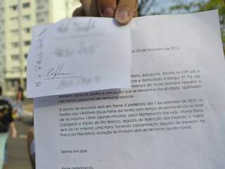 Documento, segundo estudante, foi entregue na segunda-feira. (Foto: Simão Nogueira)