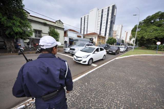 Oficiais v&atilde;o &agrave; Justi&ccedil;a contra secret&aacute;rio que acusou PM de abandonar tr&acirc;nsito
