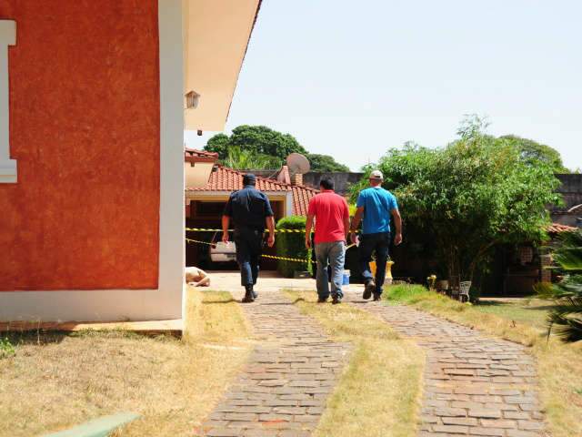  Familiares de advogado morto no bairro Amamba&iacute; s&atilde;o ouvidos pela Pol&iacute;cia 