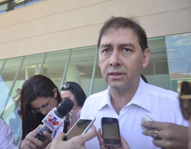 Prefeito diz que j&aacute; tem doze vereadores em sua base e vai buscar maioria