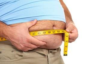 Obesidade e sobrepeso são problemas que atingem mais de 50% das pessoas no País 