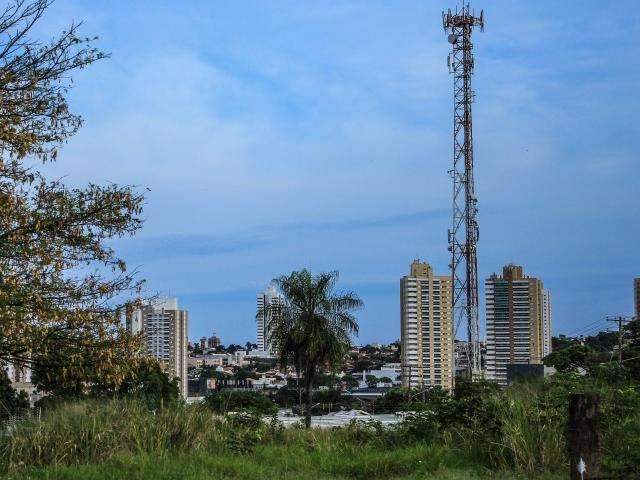 Tempo amanhece com c&eacute;u nublado e instituto emite alerta para tempestade