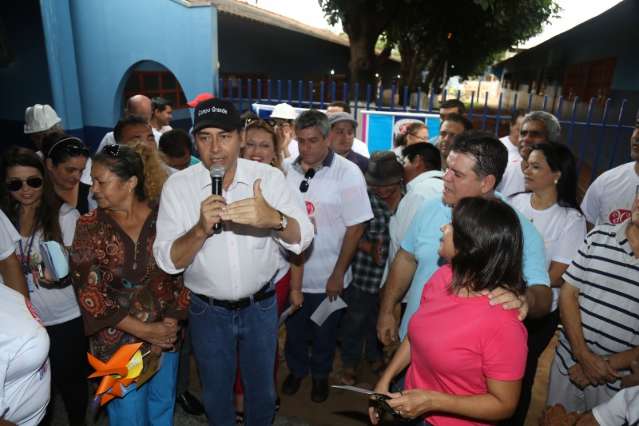 Sem previs&atilde;o de reajuste a professores, Bernal diz que continua o di&aacute;logo