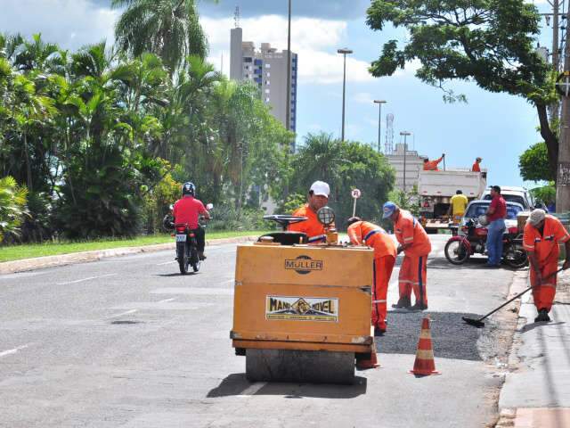  Contratos prev&ecirc;em investimento de R$ 19,1 milh&otilde;es em tapa-buraco