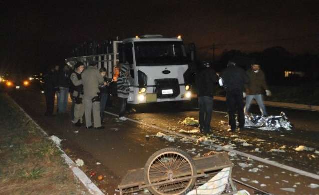 Feirante de 61 anos morre atropelado por caminh&atilde;o ao atravessar BR 163
