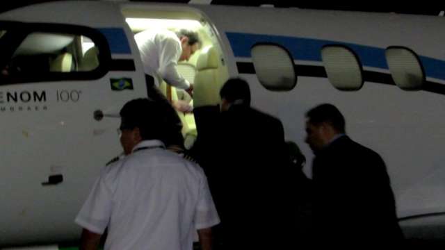 &ldquo;Cheia de charme&rdquo;, avi&atilde;o &eacute; elo entre organiza&ccedil;&atilde;o e pol&iacute;ticos