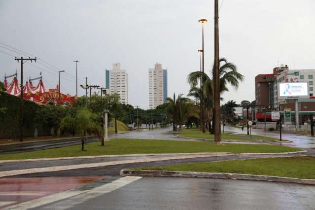 S&aacute;bado amanhece garoando e previs&atilde;o &eacute; de tempo inst&aacute;vel para o fim de semana 