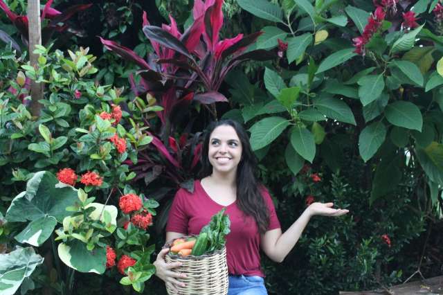 Depois de tanta dieta maluca, Fabiane criou relação “zen” com a comida