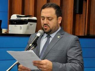 Deputado Márcio Fernandes (MDB), durante sessão na Assembleia (Foto: Luciana Nassar/ALMS)