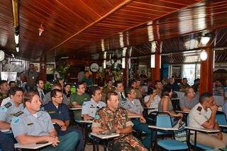 Militares participaram de curso teórico e prático no Pantanal. (Foto: Bolivar Porto/IHP)