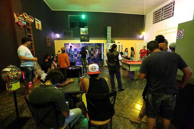 Bar de motociclistas fecha acordo com igreja e rock s&oacute; come&ccedil;a depois do culto