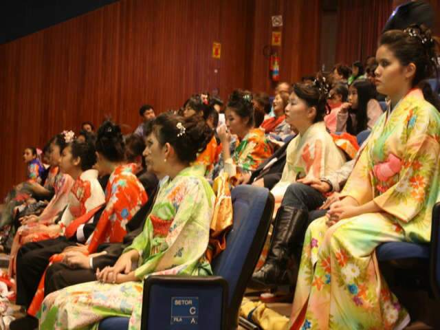  Concurso de karaok&ecirc; japon&ecirc;s termina neste domingo com pr&ecirc;mio a vencedor