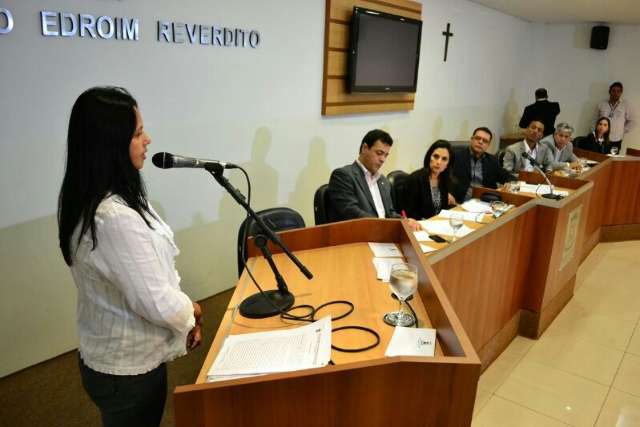 "Pra quem foi o rem&eacute;dio?", questiona filha de paciente durante oitiva da CPI