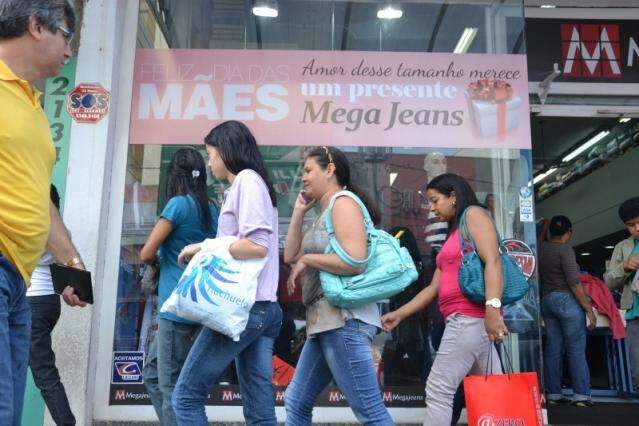 Trabalho em casa ocupa 16,7 horas por semana para mulheres