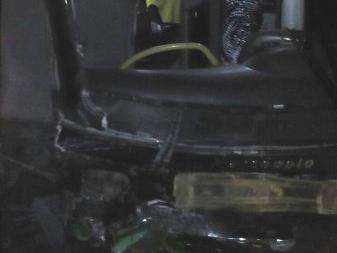 Acidente entre carro e &ocirc;nibus causa inc&ecirc;ndio e deixa uma pessoa morta