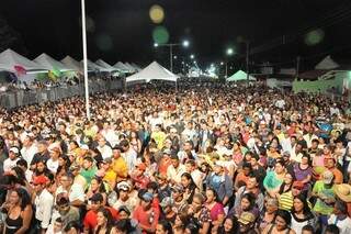Público lota edição anterior da Festa da Farinha (Foto: divulgação)