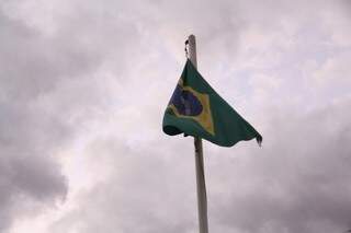 C&eacute;u amanhece parcialmente nublado e dia ser&aacute; quente na Capital