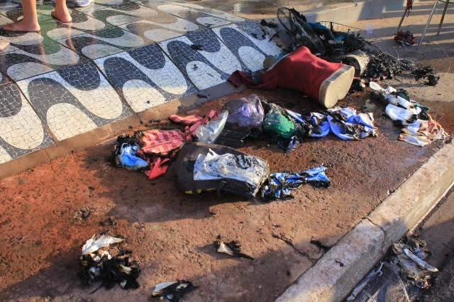 Inc&ecirc;ndio em loja de roupas destr&oacute;i 12 anos do trabalho de empres&aacute;ria