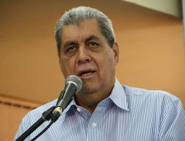Andr&eacute; diz que ainda n&atilde;o foi chamado para gravar programa de Nelsinho