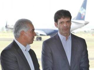 Governador Reinaldo Azambuja com o ministro do Turismo, Marcelo Álvaro Antônio, em Bonito (Foto: Edemir Rodrigues/Divulgação)
