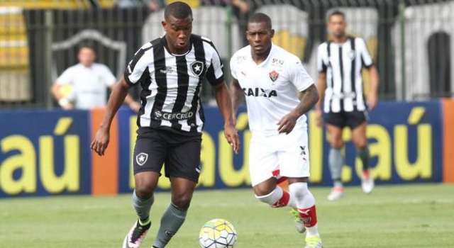 Botafogo fica no empate, j&aacute; o Coritiba vence o Sport-Recife em casa