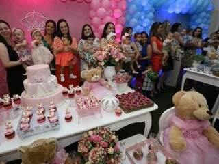 Mães decidem comemorar com uma festa só (Foto: Marcelo Victor)