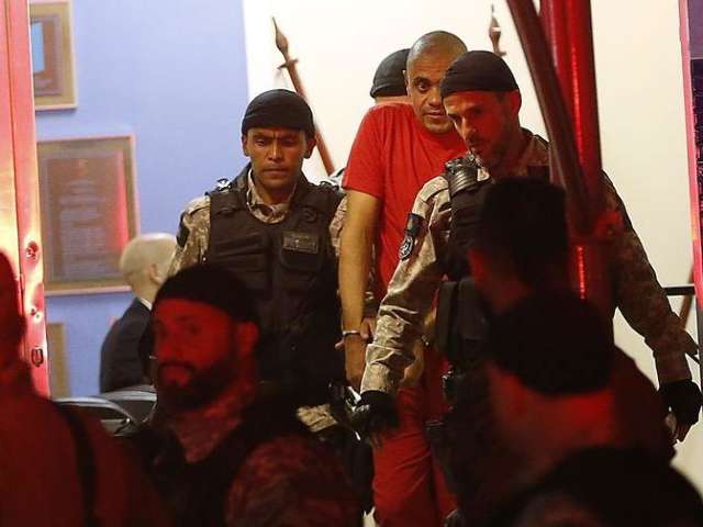 Agressor de Bolsonaro deixa Juiz de Fora e deve chegar na Capital &agrave;s 11h
