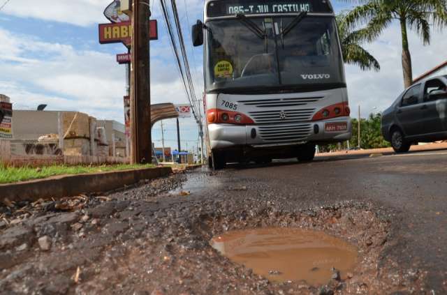 Prefeitura notifica empresa por buracos na avenida J&uacute;lio de Castilhos