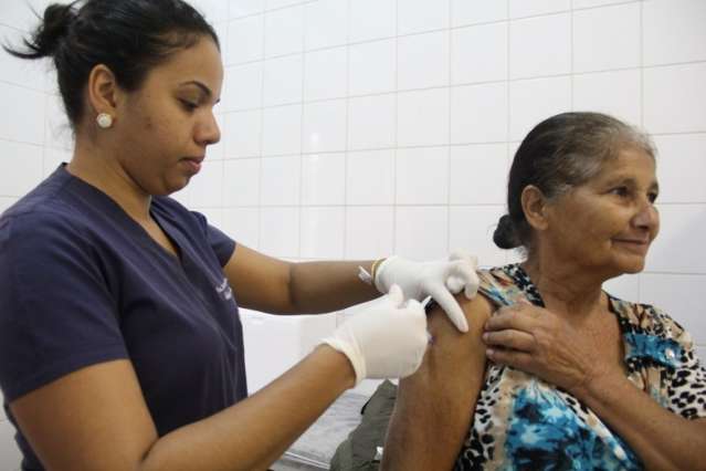 Campanha de vacina&ccedil;&atilde;o ser&aacute; encerrada  nesta sexta e prorroga&ccedil;&atilde;o n&atilde;o &eacute; certa