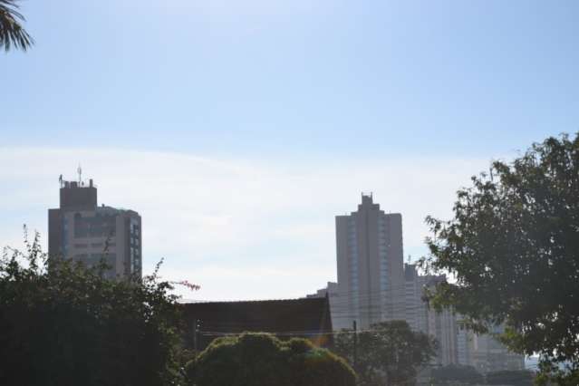 Semana come&ccedil;a com frio na madrugada e dia ensolarado na Capital 