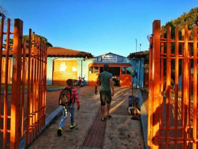 Projeto prev&ecirc; psic&oacute;logo para alunos com defici&ecirc;ncia nas escolas da Capital