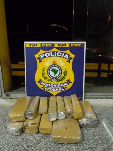 Adolescente &eacute; flagrado com maconha na BR-163 em Coxim