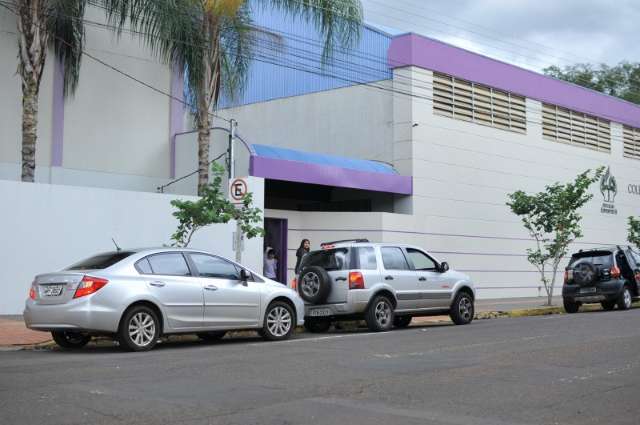 Pelo menos 84 foram multados por estacionar em fila dupla at&eacute; fevereiro