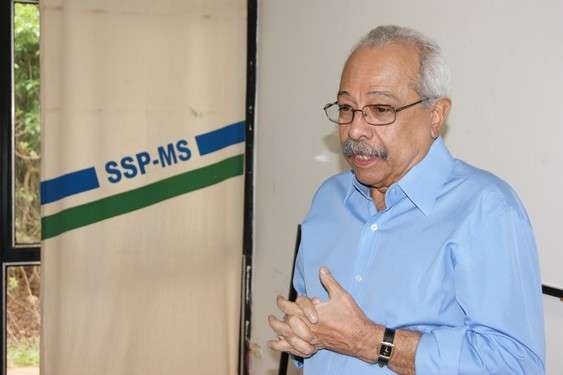 Delegado Aloysio Franco de Oliveira morre aos 79 anos na Capital 